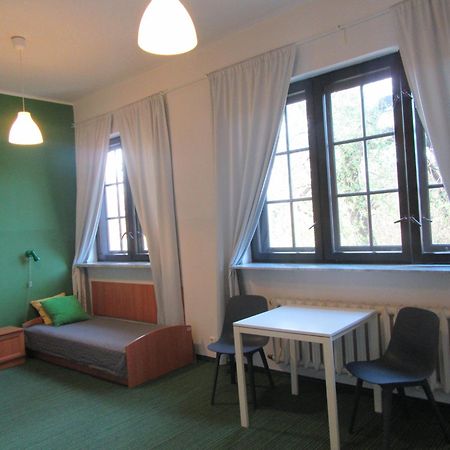 Szkolne Schronisko Mlodziezowe W Gdansku School Youth Hostel In Гданск Екстериор снимка